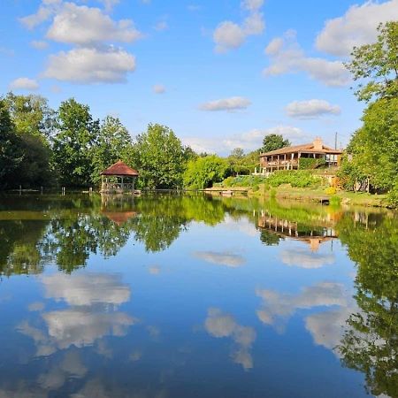 Lake Noble Saint-Germain-l'Aiguiller Εξωτερικό φωτογραφία